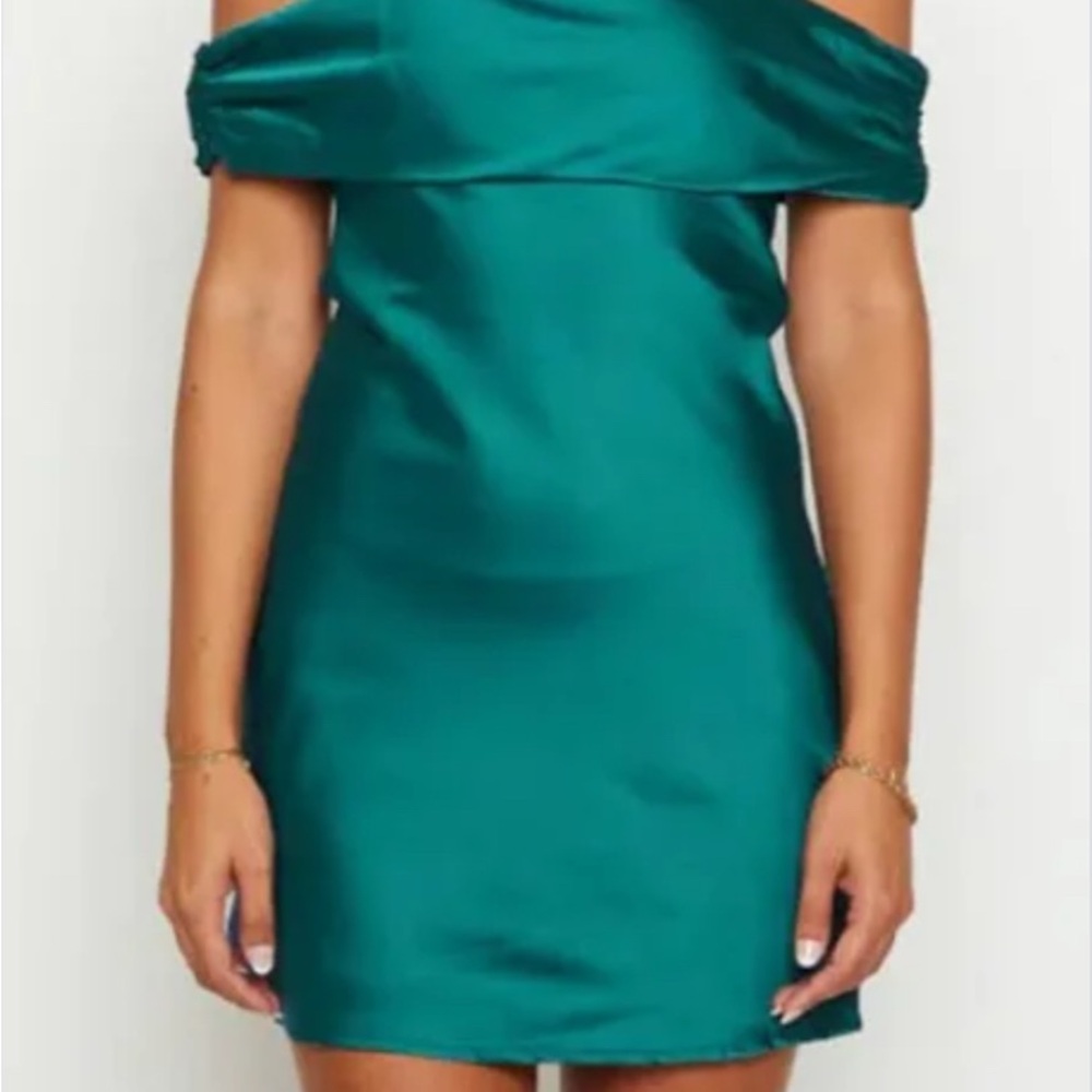 Elegant Teal Off-Shoulder Dress